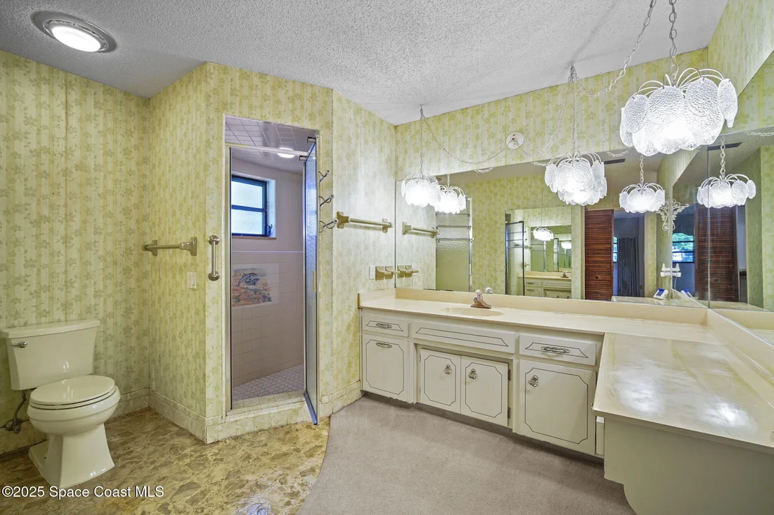 Photo of 1185 Ashlyn Drive