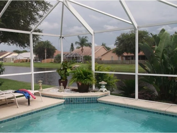 Photo of 1025 Pelican