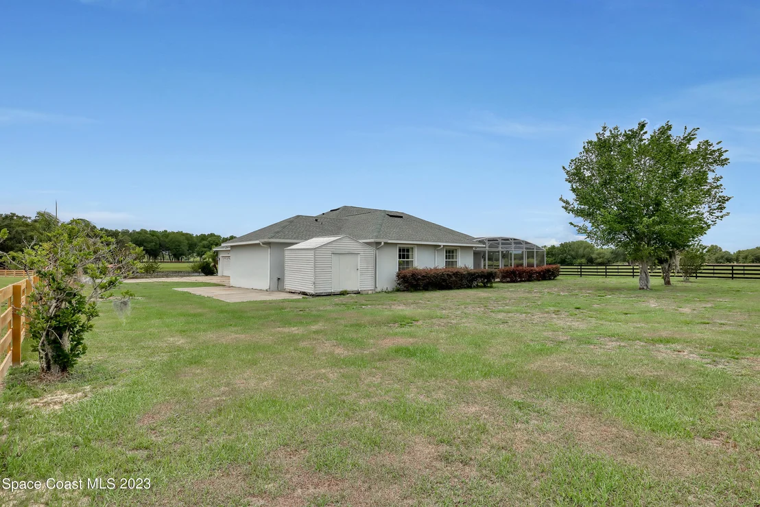 Photo of 15120 Peru Road