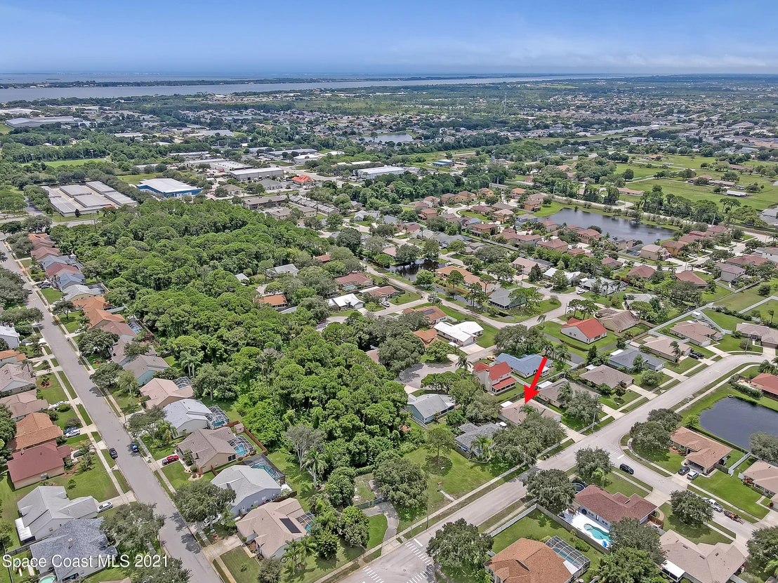 Photo of 1004 Kingfisher Way
