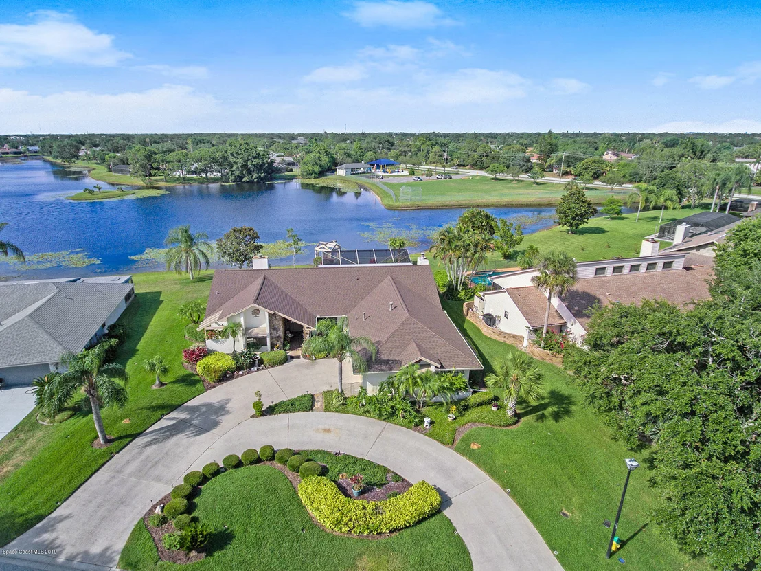 Photo of 561 Crystal Lake Drive
