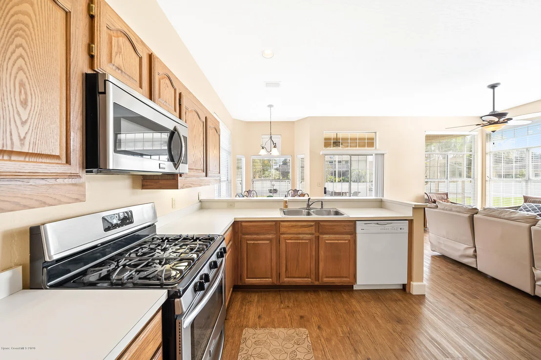 Photo of 4355 Canard Road