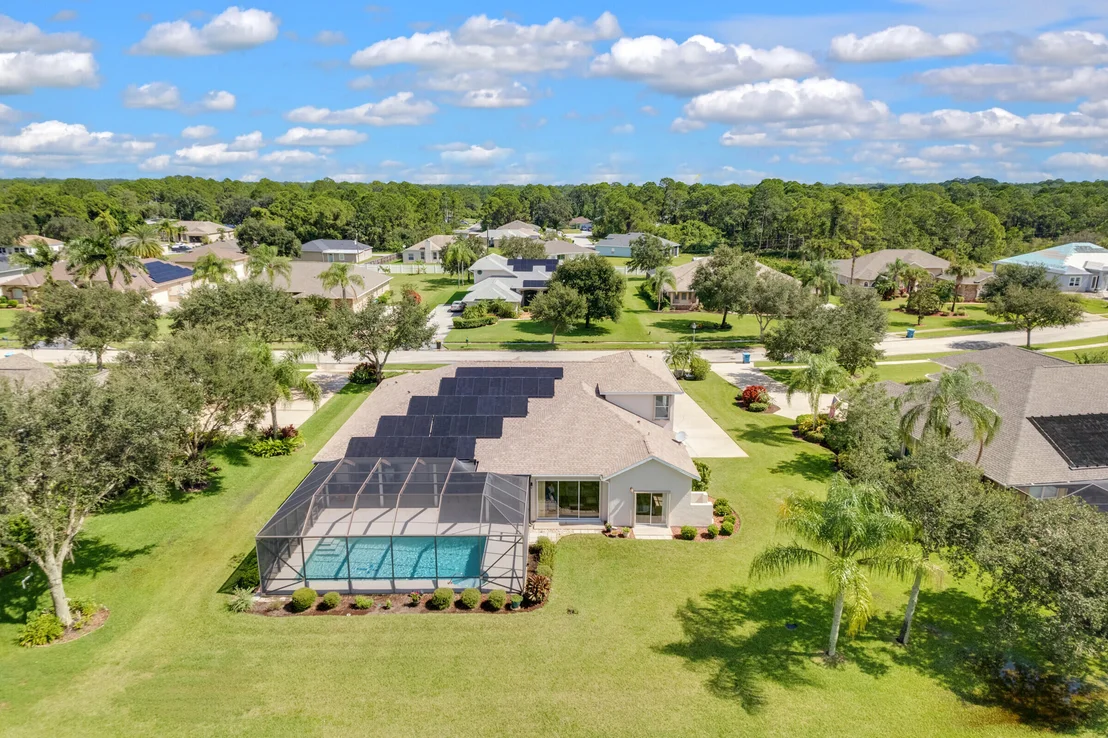 Photo of 2124 Windbrook Drive SE