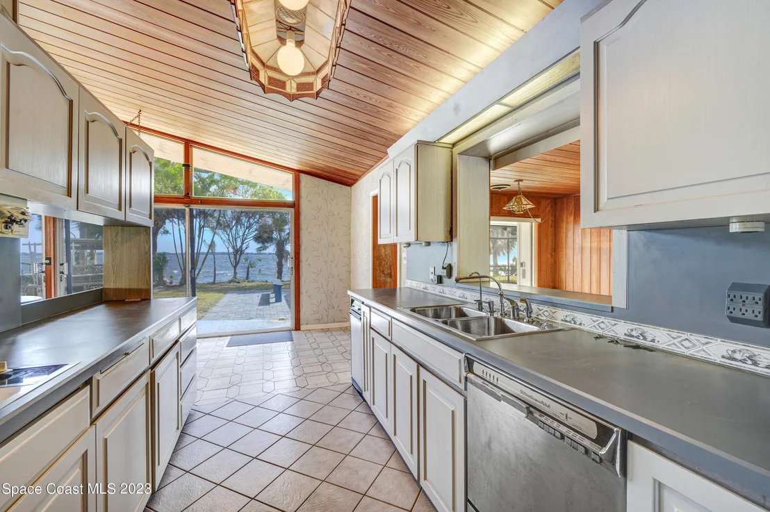 Photo of 3577 N Sylvan Lane