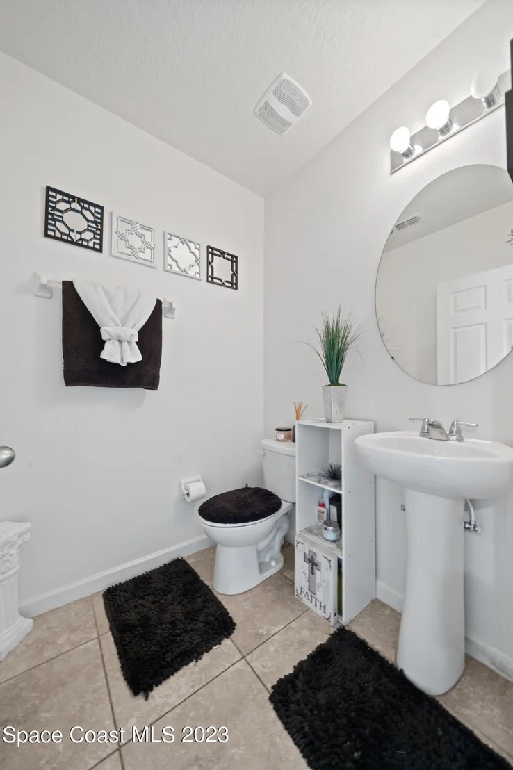 Photo of 215 Sorrento Drive