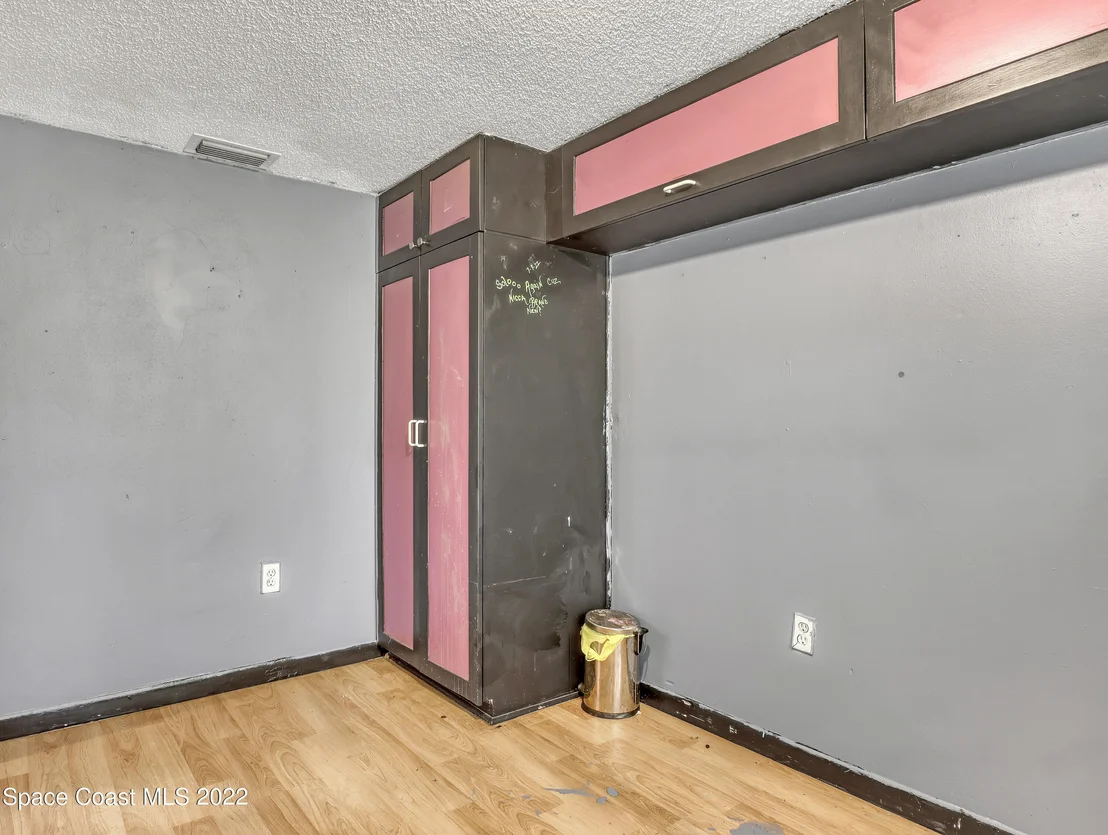 Photo of 2890 Township Road