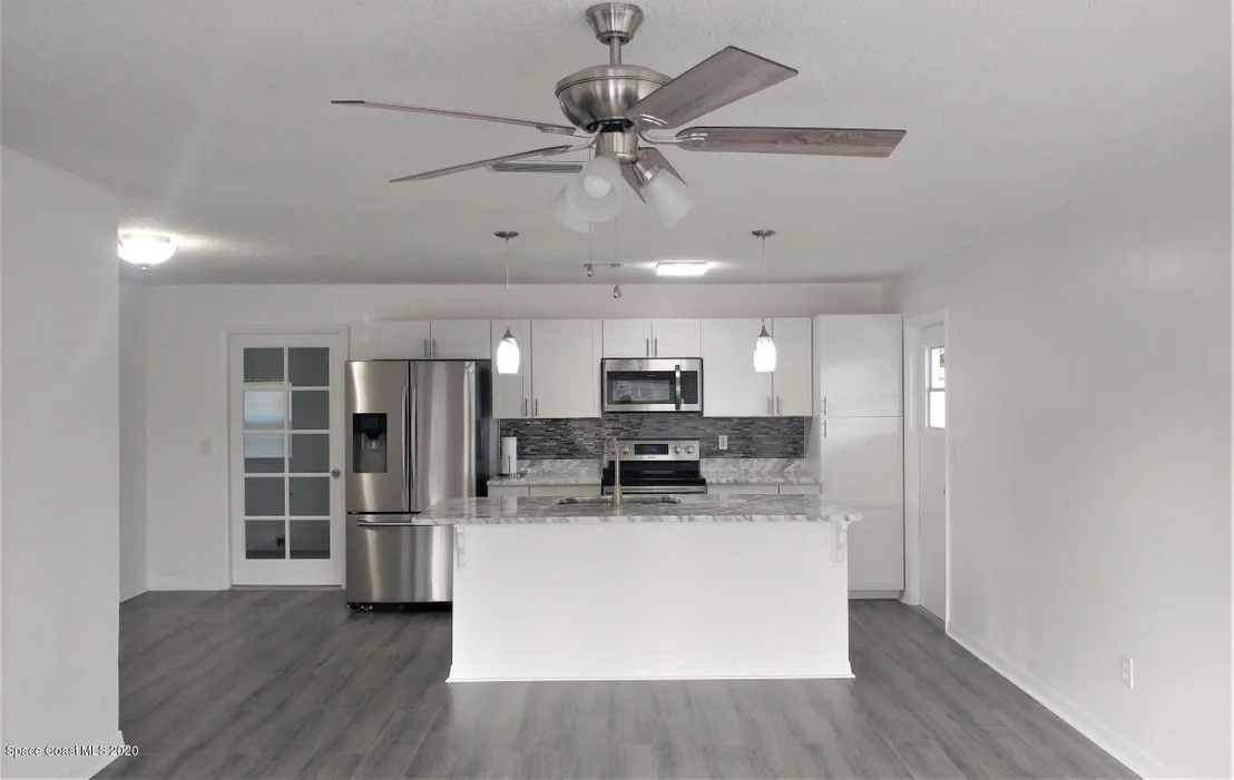 Photo of 926 Burn Drive NE