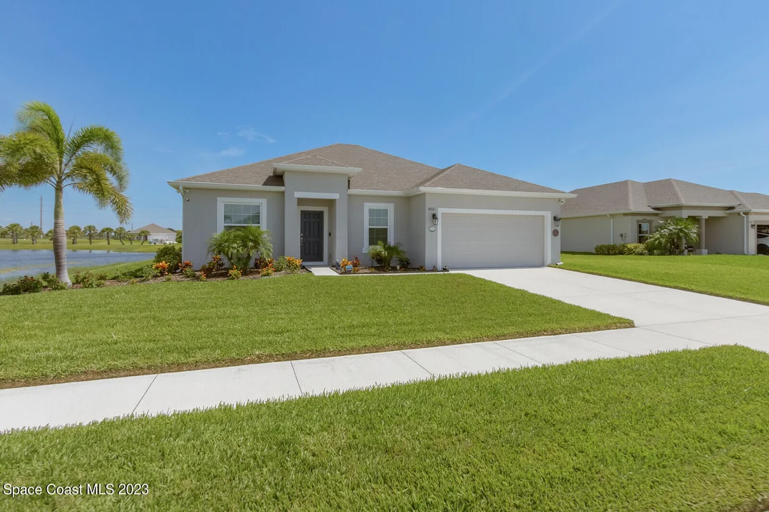 Photo of 8512 Laguna Circle