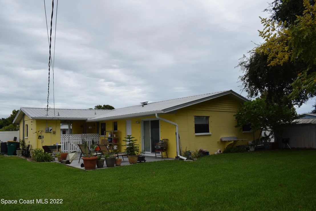 Photo of 2395 Lakeview Drive