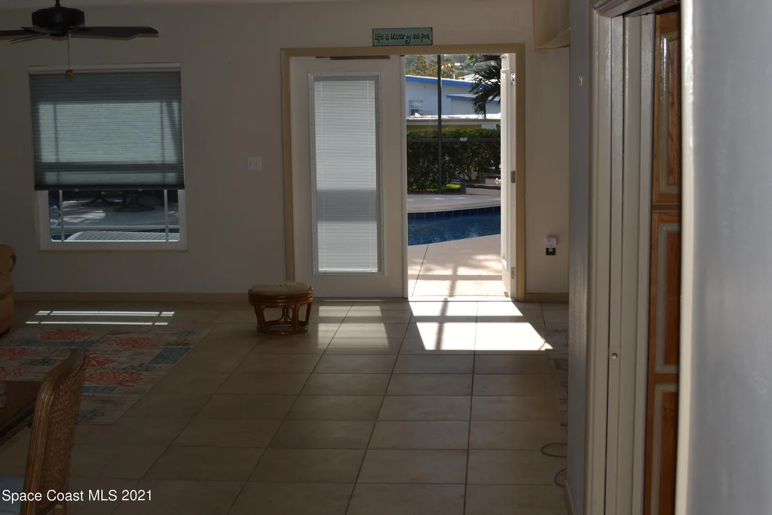 Photo of 9816 Riverview Drive