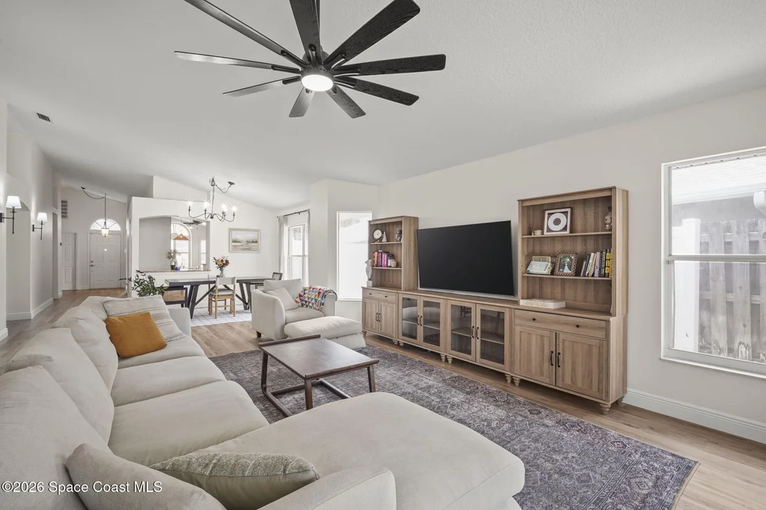 Photo of 3936 Saint Armens Circle