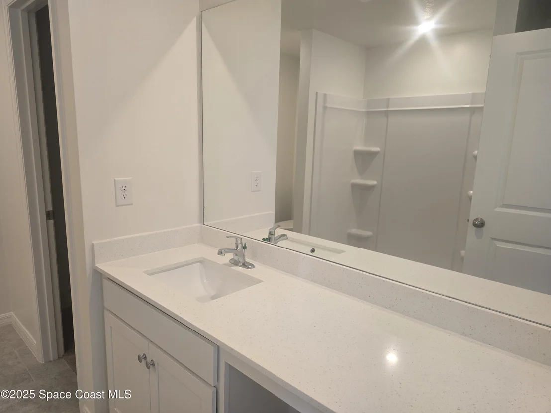 Photo of 971 SW Richmond Circle SW