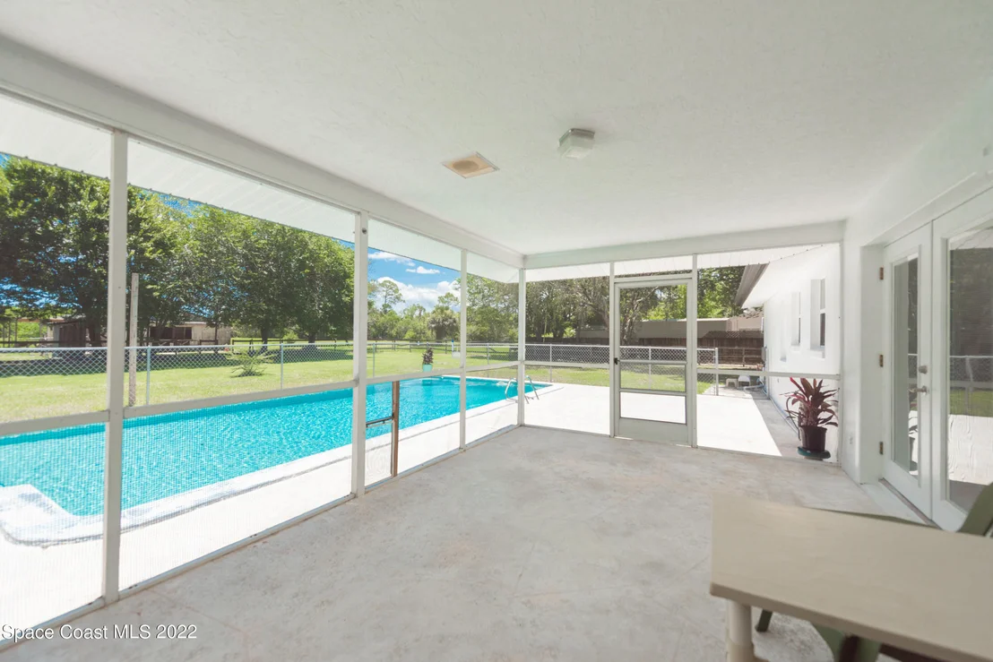 Photo of 2085 Harlock Road