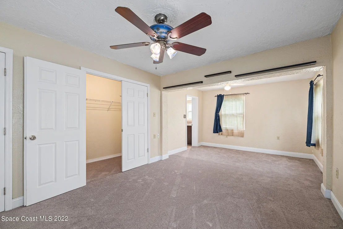 Photo of 32 Knollwood Drive