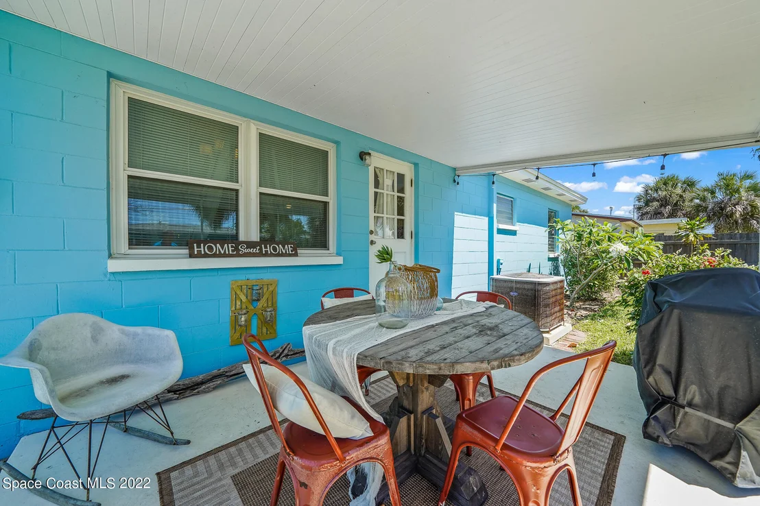 Photo of 700 Pelican Drive