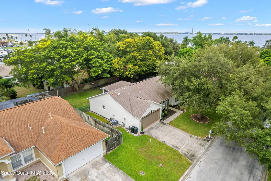Photo of 2310 Shady Oak Road