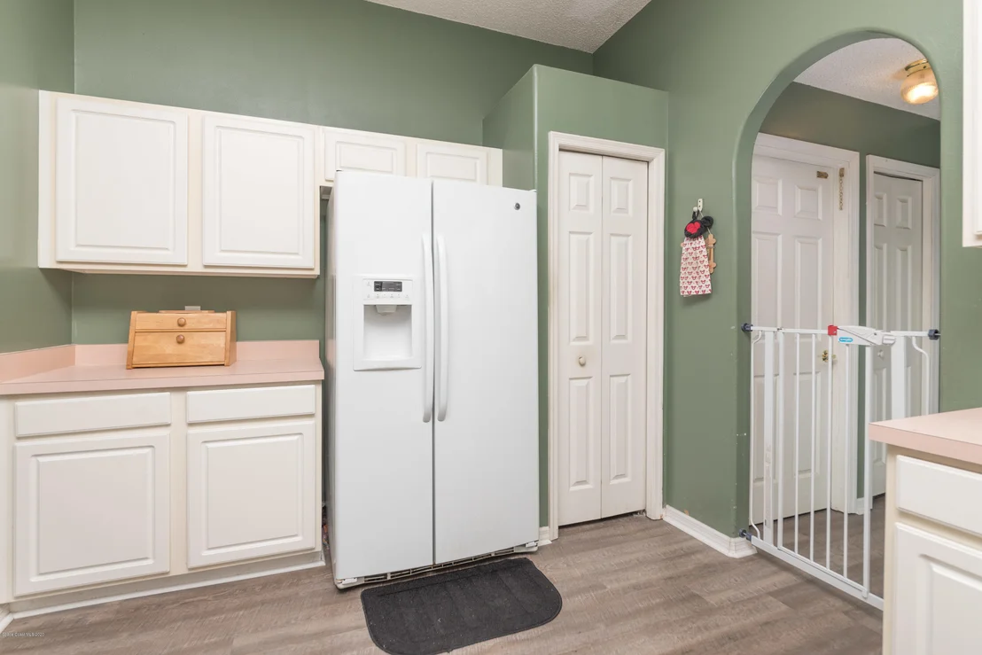 Photo of 876 High Pointe Circle