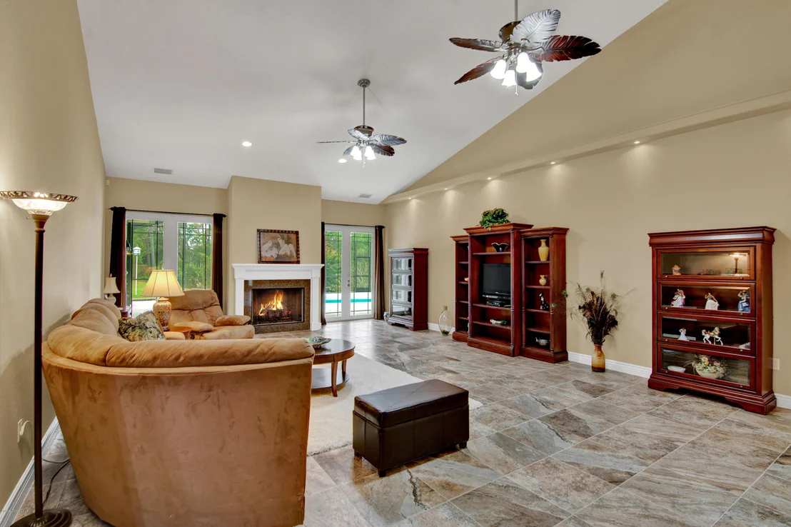 Photo of Unit U4 at 7563 Windover Way