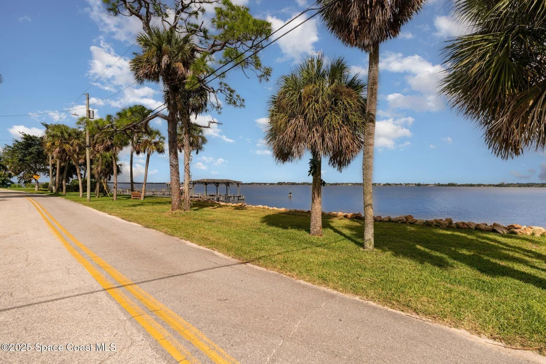 Photo of 1863 Rockledge Drive