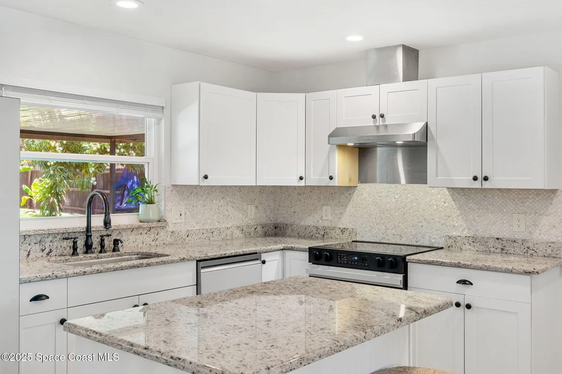 Photo of 3353 Jay Tee Drive