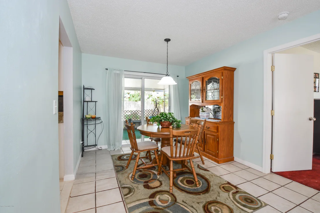 Photo of 7820 Sheridan Road