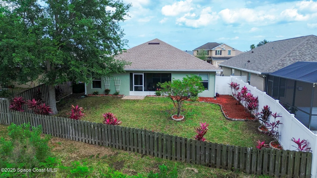 Photo of 1287 Alaqua Way