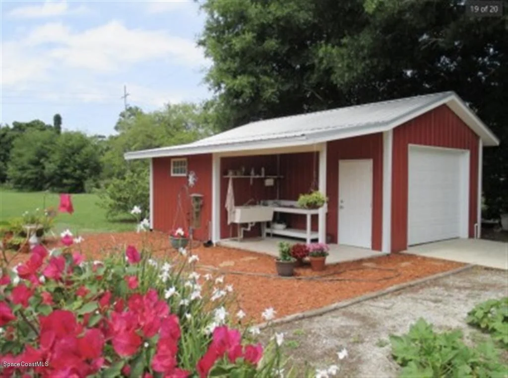 Photo of 2694 Folsom Road
