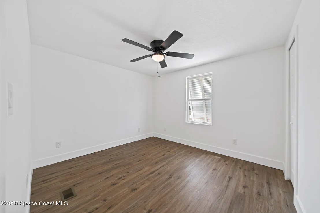 Photo of 935 Falcon Drive