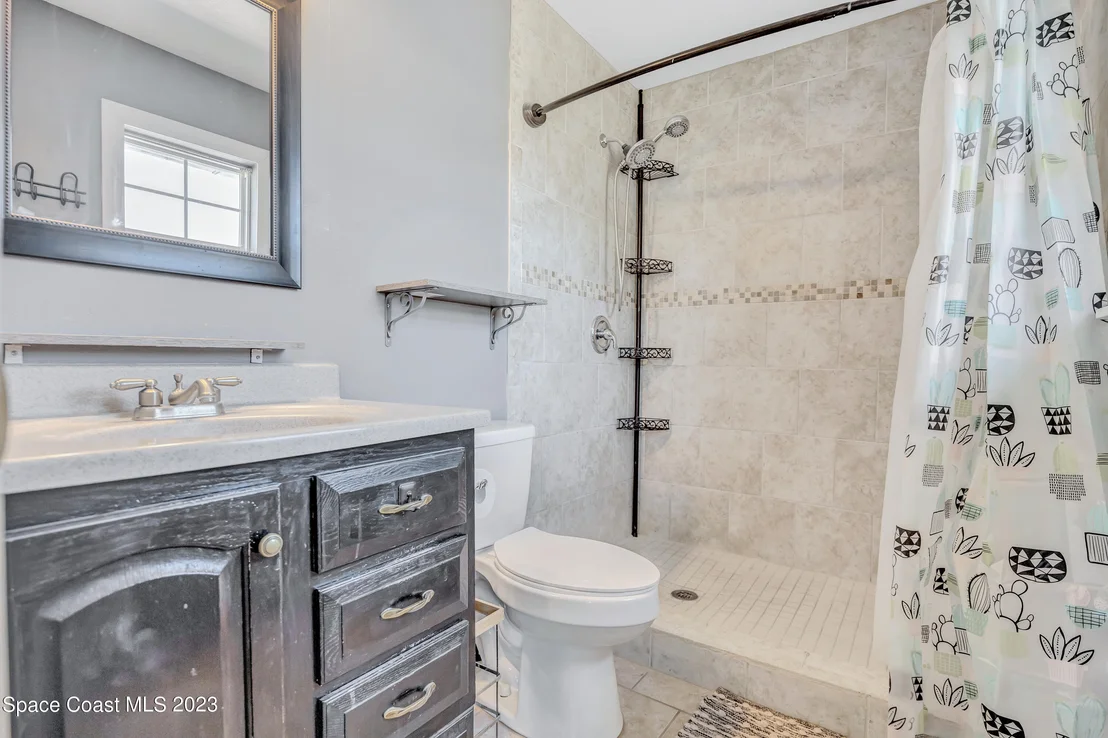Photo of 5182 Jamaica Road