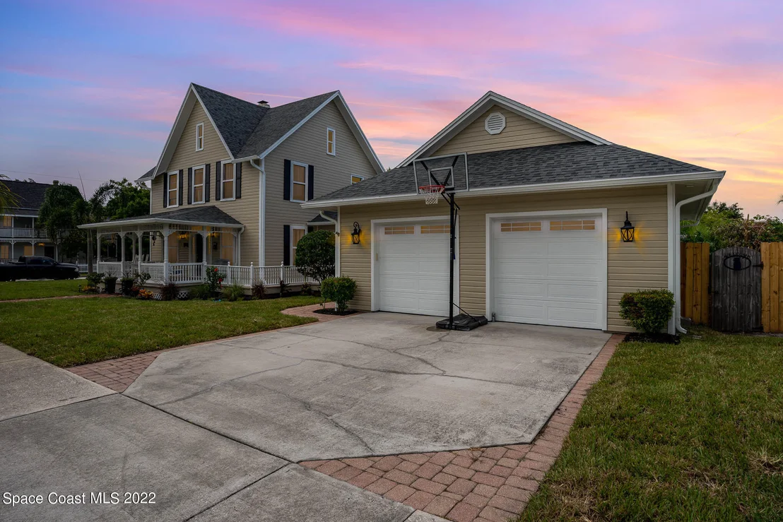 Photo of 1695 Highland Avenue