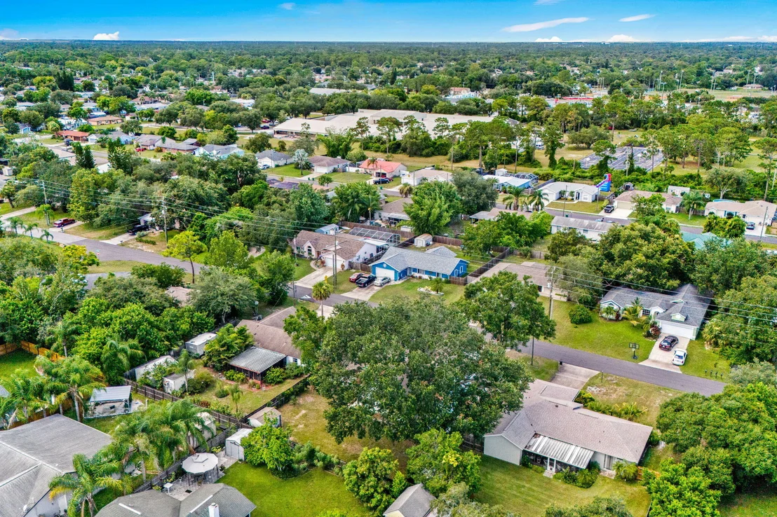 Photo of 4695 Robert Street