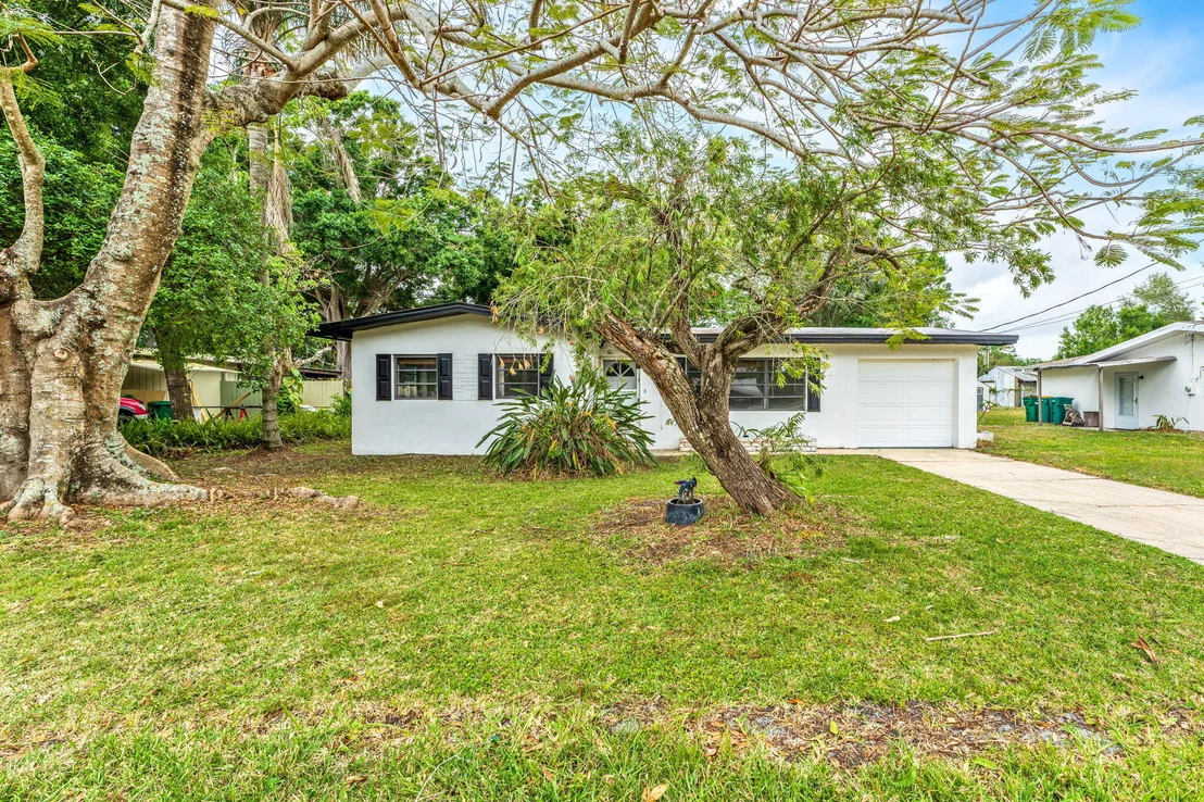 Photo of 367 Stephenson Drive