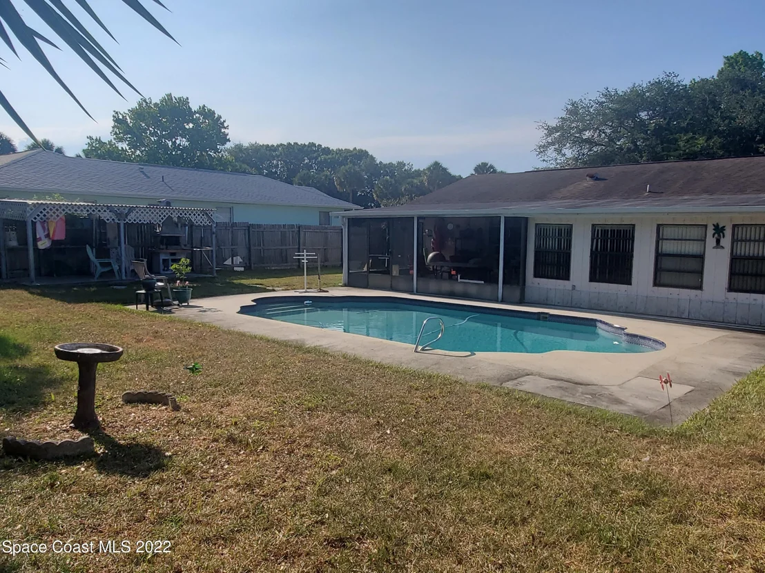Photo of 1003 Albin Street