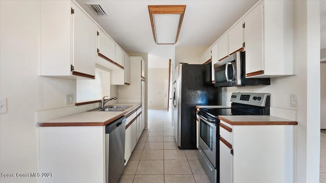 Photo of 1574 Dandelion Drive