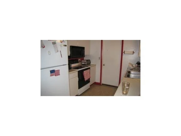 Photo of 2476 Victor