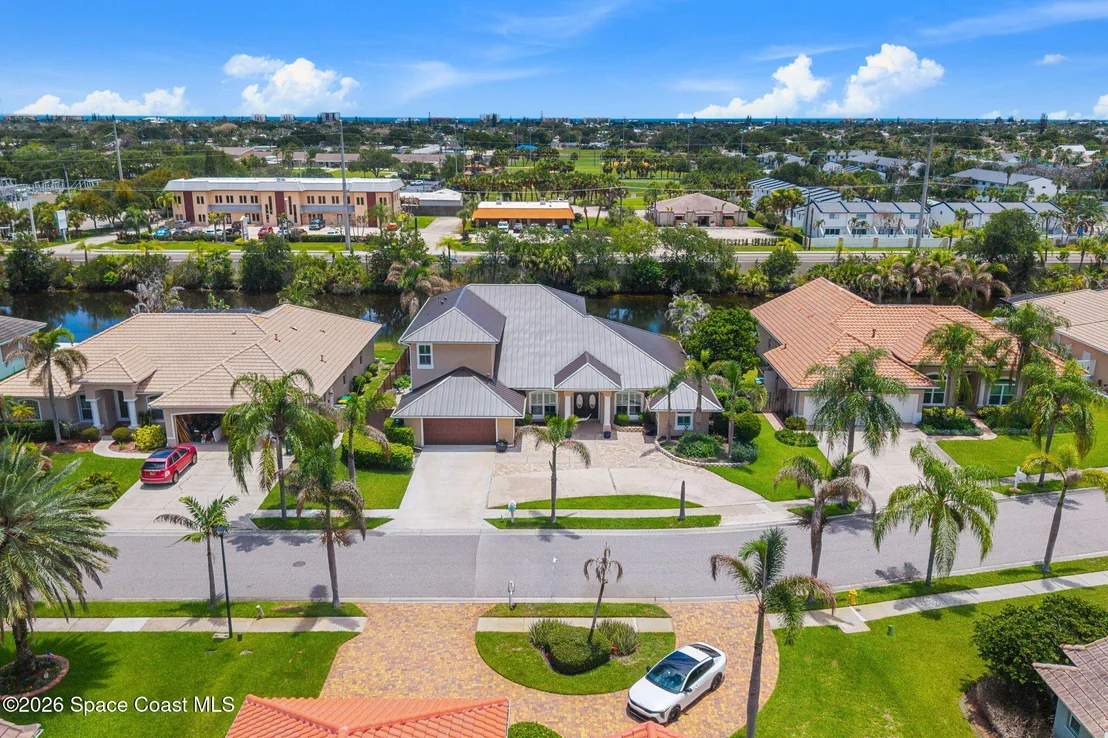 Photo of 241 Waterside Drive