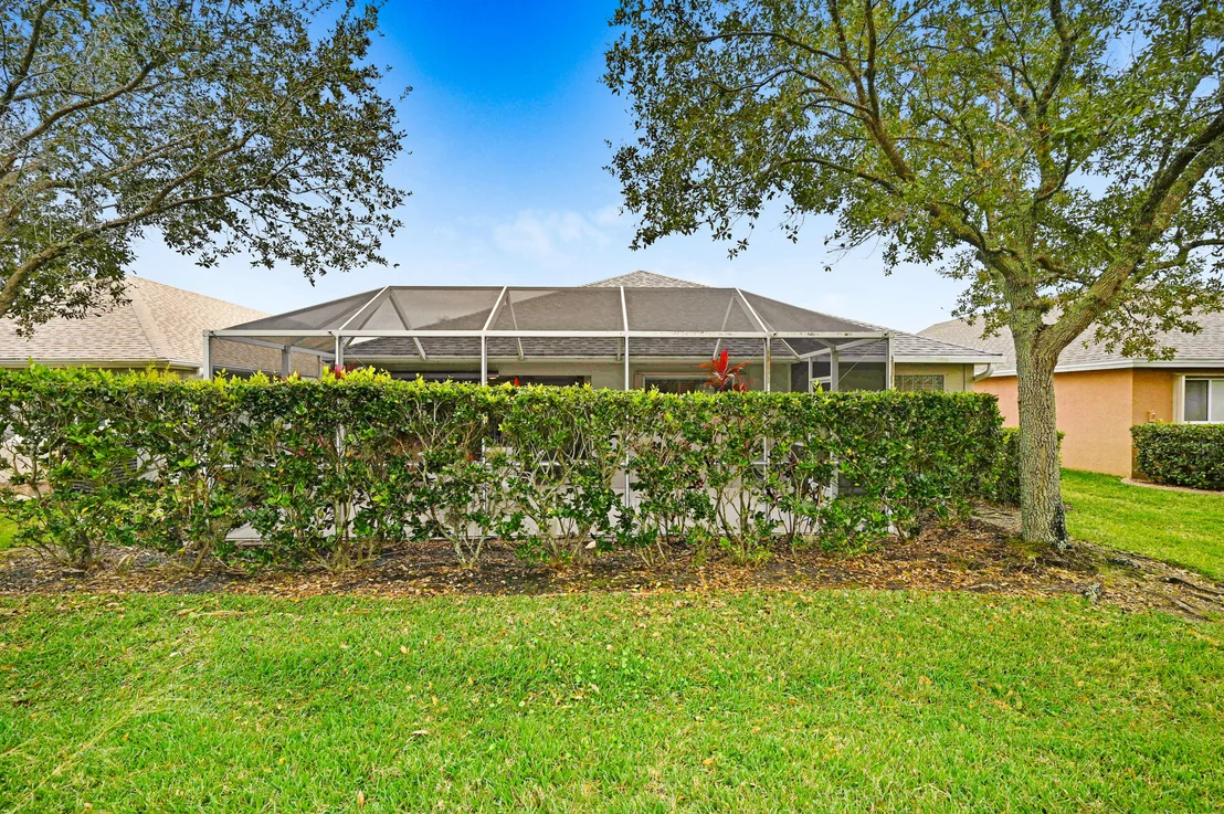 Photo of 7168 Broderick Drive
