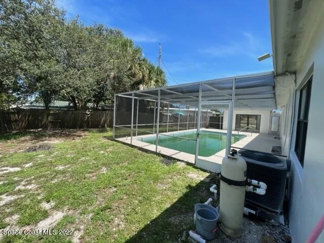 Photo of 865 Bianca Drive NE