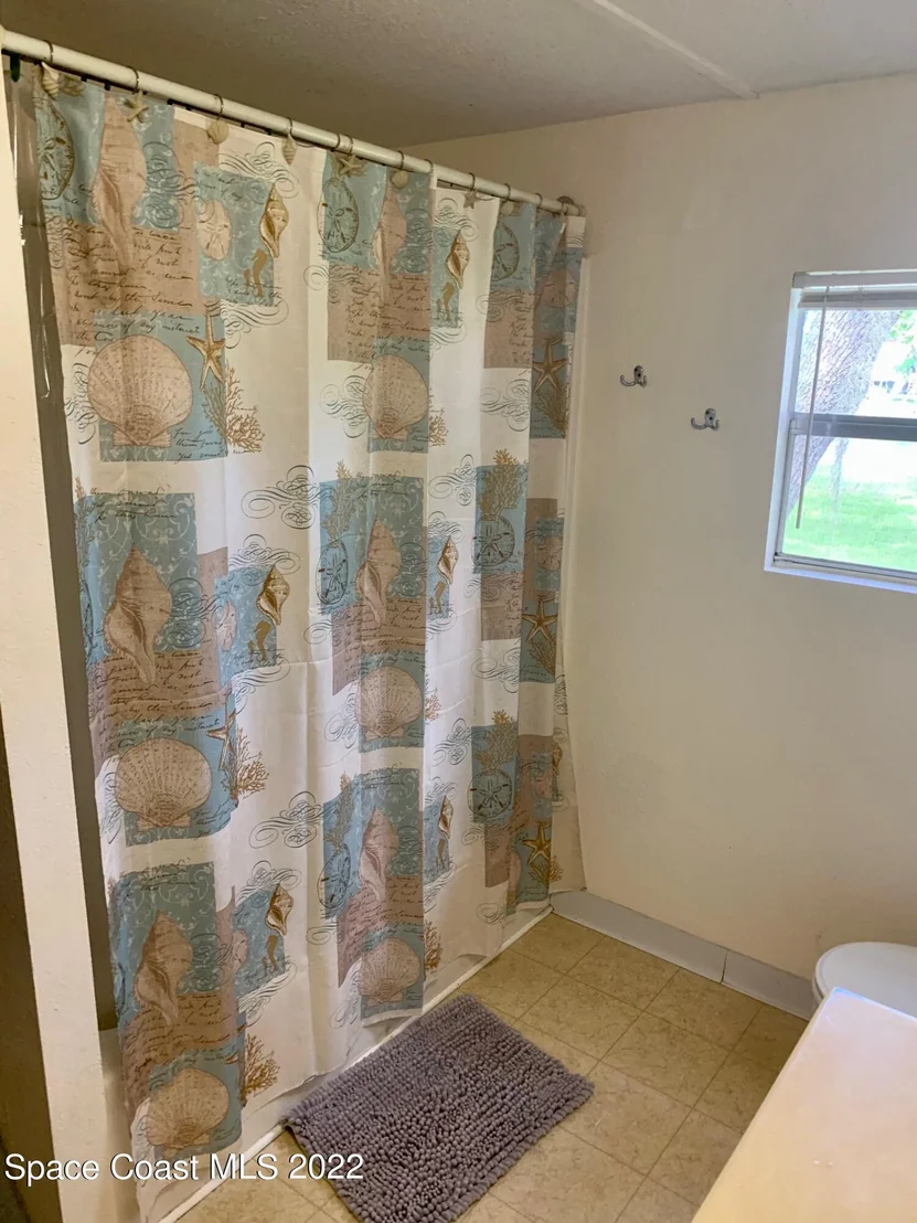 Photo of 3420 Turnbull Road