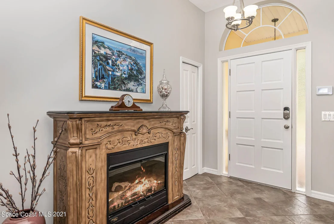 Photo of 243 Peregrine Drive