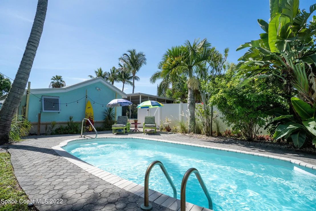Photo of 230 Rita Boulevard