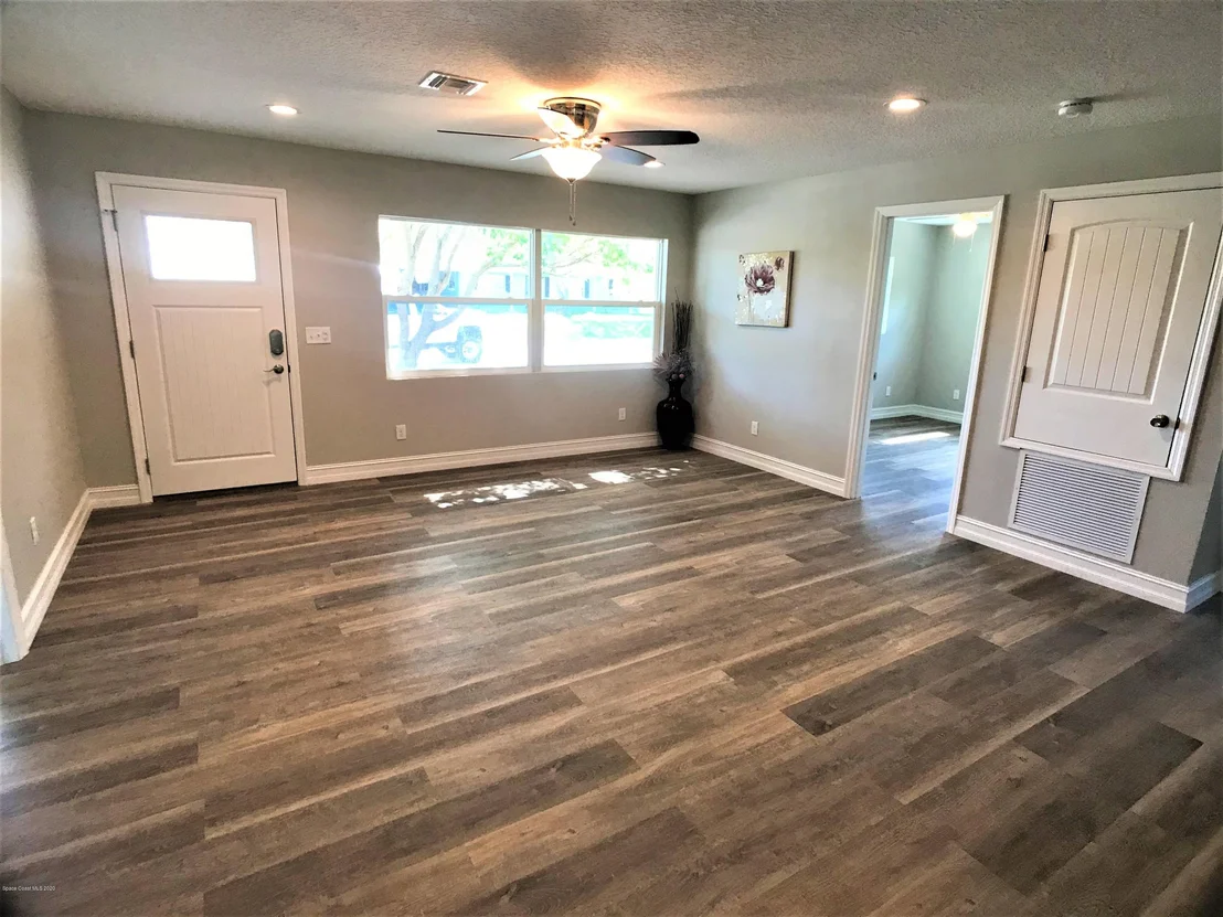 Photo of 1510 Albert Drive