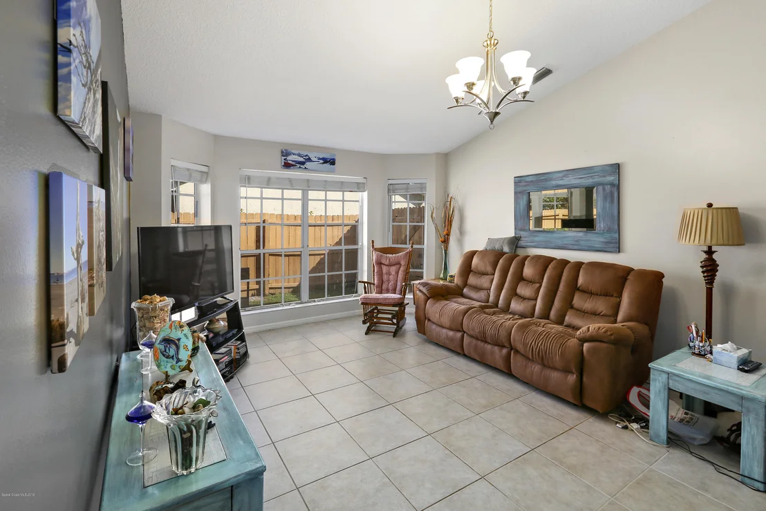 Photo of 3302 Lake View Circle
