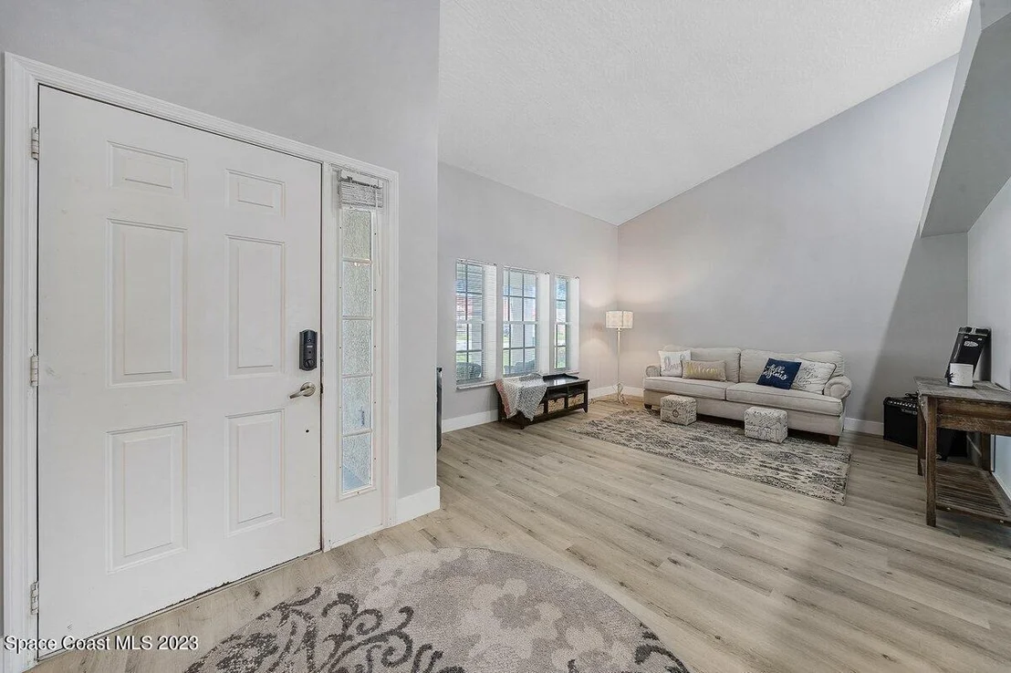 Photo of 2643 Lowell Circle