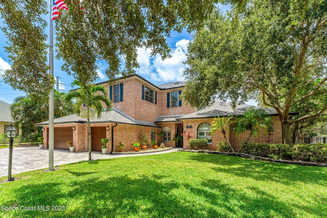 Photo of 891 Peregrine Drive