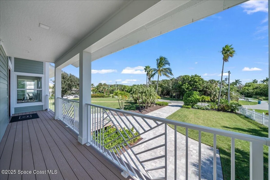 Photo of 182 Bayshore Drive