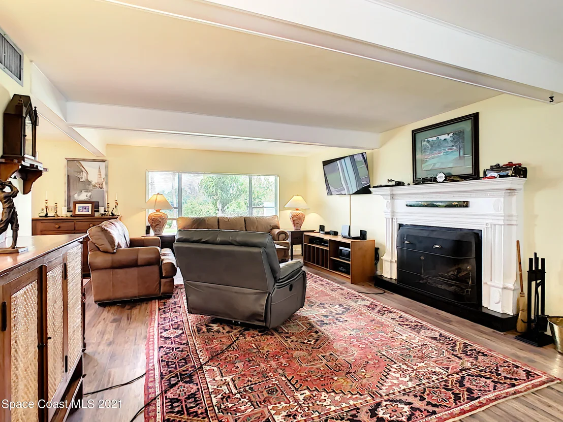 Photo of 738 Nassau Road