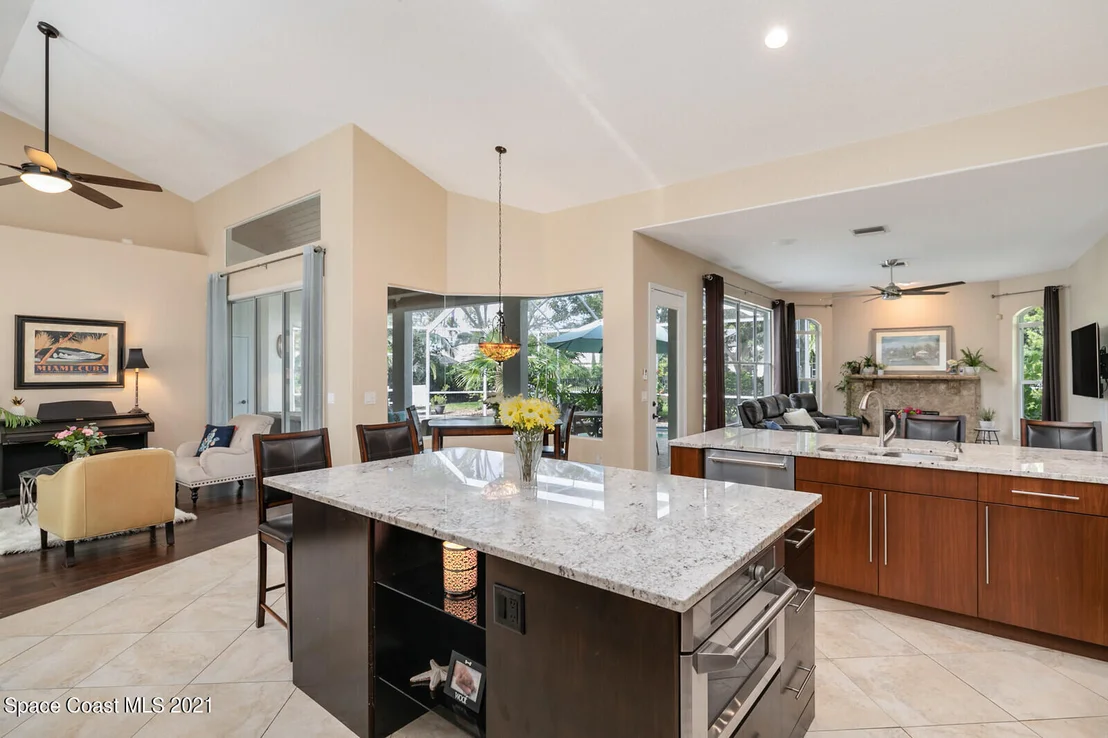 Photo of 800 Peregrine Drive