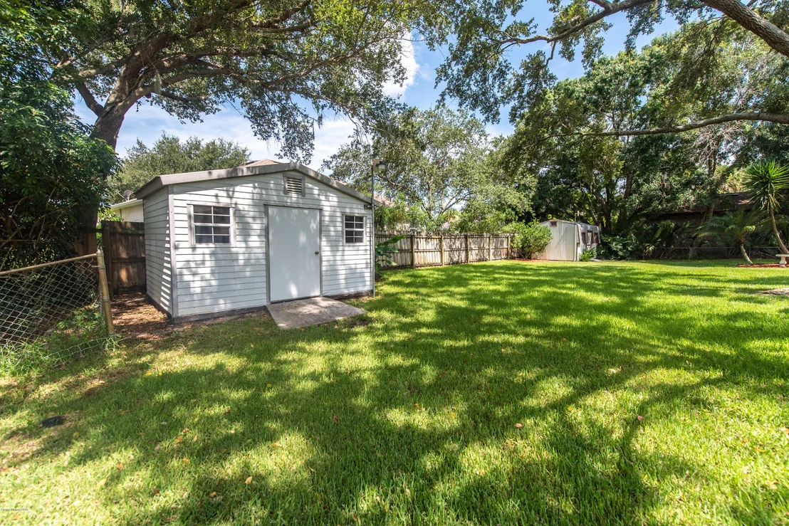 Photo of 1870 Oakwood Trail