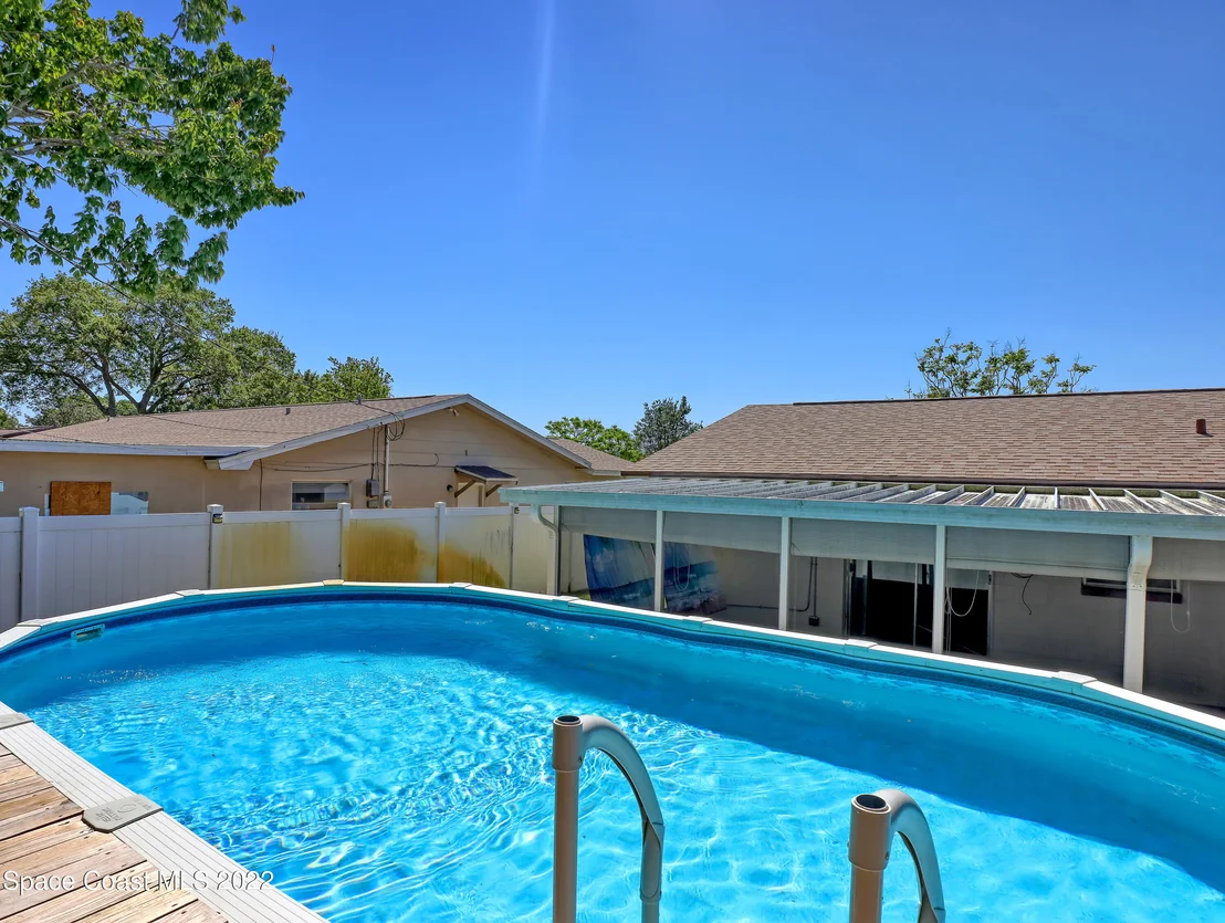 Photo of 916 Kings Post Road